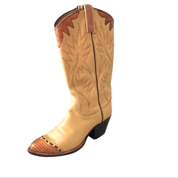 - Beautiful Dan Post Boot - Picture 4 of 7